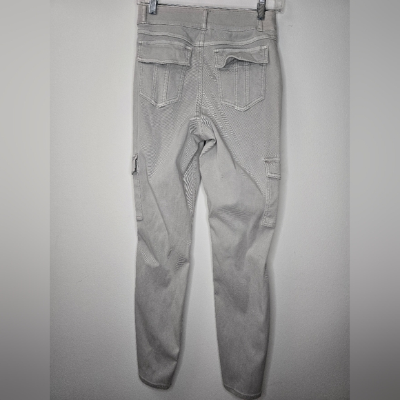 Spanx cargo pants size medium - Picture 4 of 7